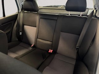 Volkswagen Golf 2003