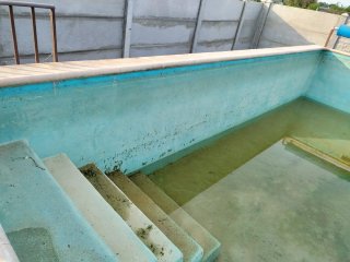 Limpieza y pintura de piscinas