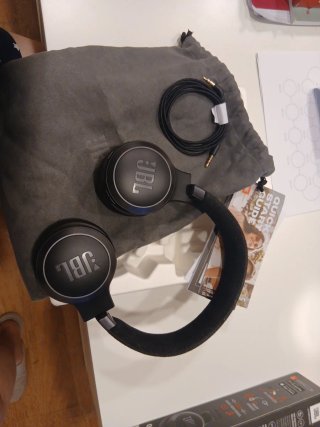 JBL LIVE 670NC Auriculares Inalámbricos Negro