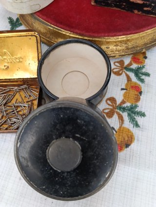 Lotto di Scatole Antiche: Ottone, Cartone, Legno