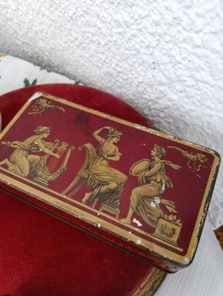 Lotto di Scatole Antiche: Ottone, Cartone, Legno
