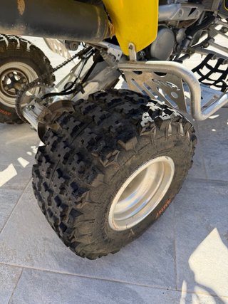Suzuki LTZ 400
