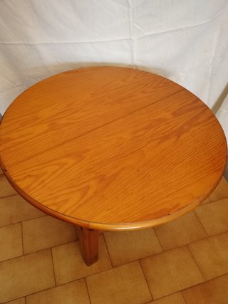 Mesa redonda extensible de madera