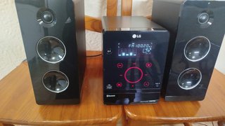 Mini cadena LG CM2760 Bluetooth