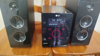 Mini cadena LG CM2760 Bluetooth