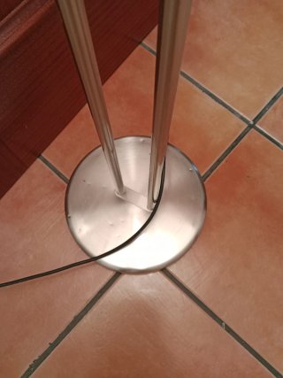 Lámpara de pie halógena metal