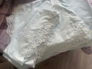 Juego de sábana y almohada azul