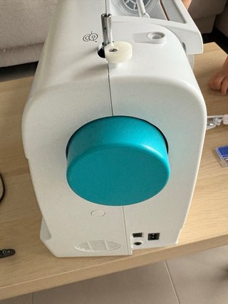 URGE!! Máquina de coser Alfa Next 100