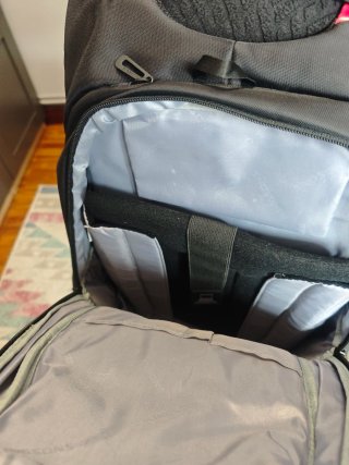 Mochila Kingsons 15,6" - Negra