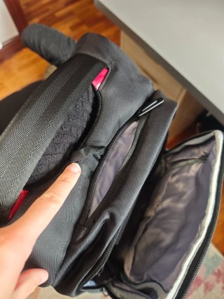 Mochila Kingsons 15,6" - Negra