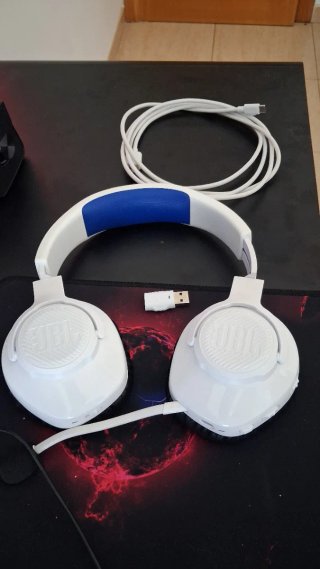 Pack Gaming PS5: Sedia e Scrivania, accessori