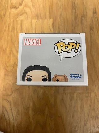 Funko Pop! Hawkeye Kate Bishop con Lucky 1212