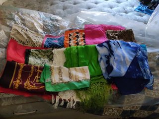12 foulard Calvin Klein misti
