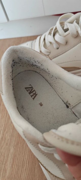 Zapatillas Zara Beige y Blancas