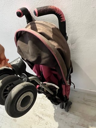 Silla de paseo Maclaren rosa y marrón