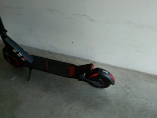 Monopattino Elettrico Aprilia
