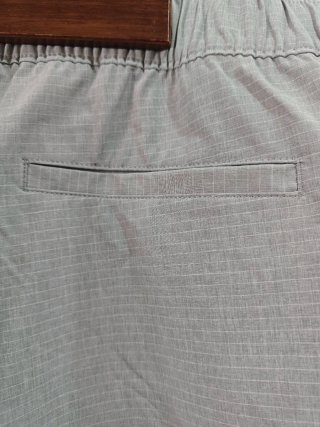 Bermudas Oakley Grises