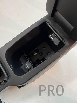 Reposa brazos volvo v40