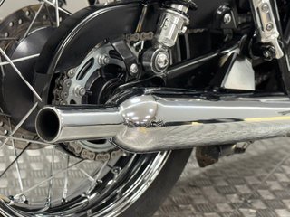 TRIUMPH BONNEVILLE T 120