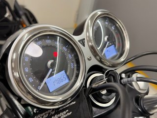 TRIUMPH BONNEVILLE T 120