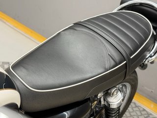 TRIUMPH BONNEVILLE T 120