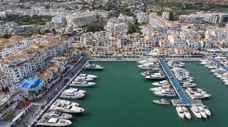 Piso en venta en Puerto Banús en Marbella