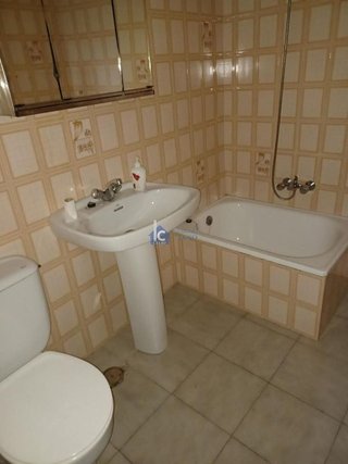 Nave industrial en venta en San Cibrao das Viñas