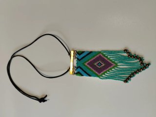 Colgante étnico estilo Huichol