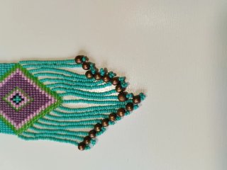 Colgante étnico estilo Huichol