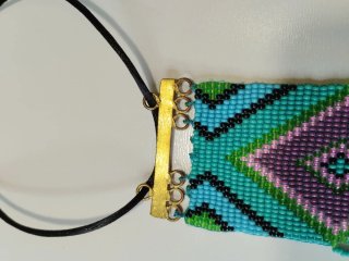 Colgante étnico estilo Huichol
