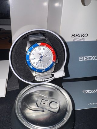 Reloj Seiko 5 Pepsi Automático Plata