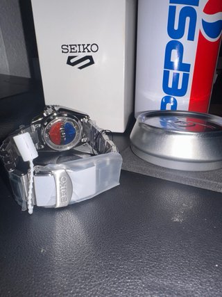 Reloj Seiko 5 Pepsi Automático Plata