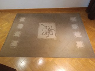 Alfombra beige y marrón 120x170