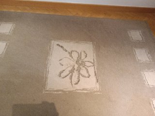 Alfombra beige y marrón 120x170