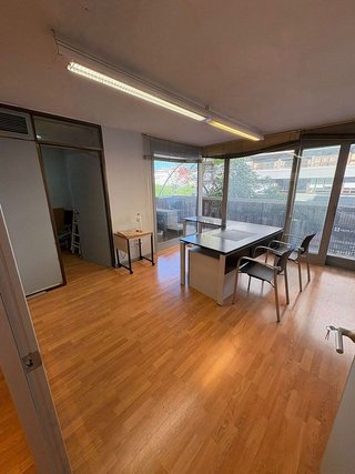 Oficina en alquiler en Eixample Nord – La Devesa en Girona