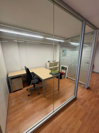 Oficina en alquiler en Eixample Nord – La Devesa en Girona