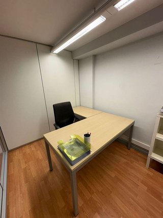 Oficina en alquiler en Eixample Nord – La Devesa en Girona