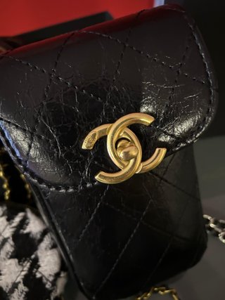Neceser Chanel Negro y Dorado
