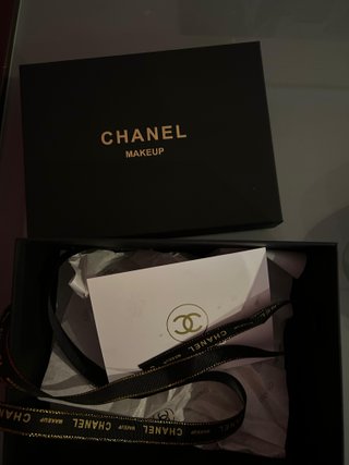Neceser Chanel Negro y Dorado