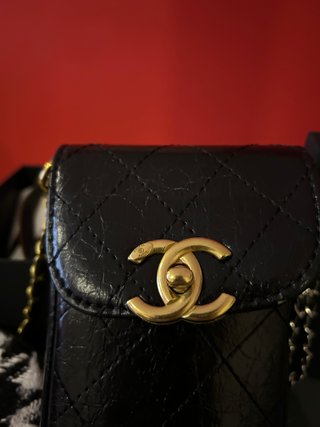Neceser Chanel Negro y Dorado