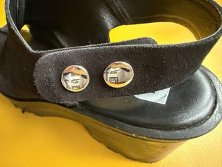 Sandalias Bimba y Lola Negras T38