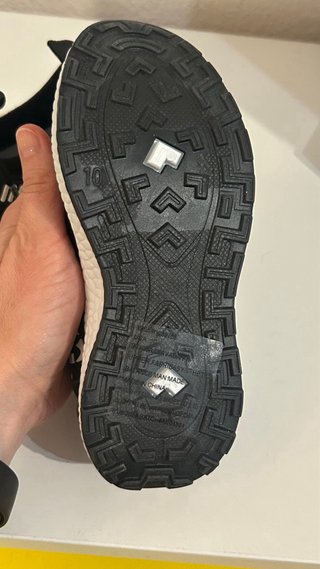 Zapatillas UNLTD. niño negras