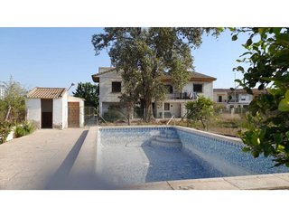 Chalet en venta en Benejúzar