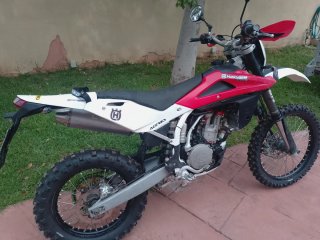 Husqvarna TE450i Enduro Moto