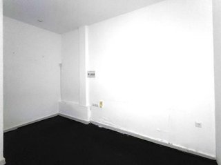 Local comercial en venta en Umbrete