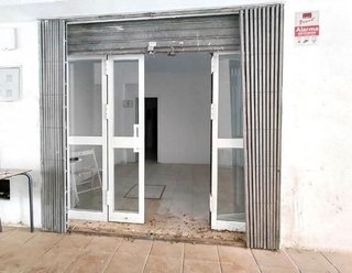 Local comercial en venta en Umbrete