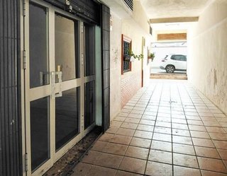 Local comercial en venta en Umbrete