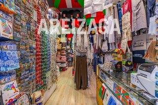 Local comercial en venta en Parte Vieja en San Sebastián-Donostia