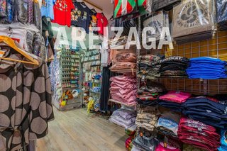 Local comercial en venta en Parte Vieja en San Sebastián-Donostia