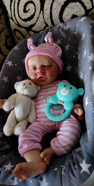 Bebé reborn silicona niña 33-34cm